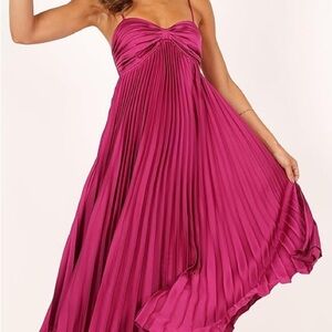 Petal & Pup Pink Pleated Spaghetti Strap Midi Dress